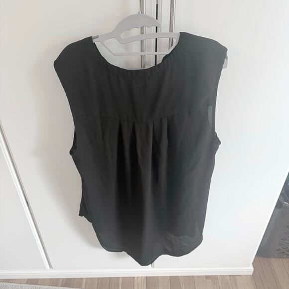 GUC TORRID Georgette Harper sleeveless blouse - Picture 3 of 6